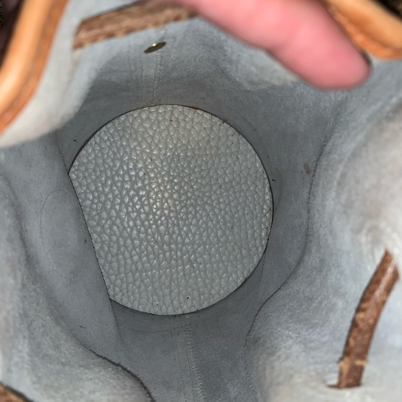 Dooney & Bourke Bucket Crossbody - Picture 7 of 7